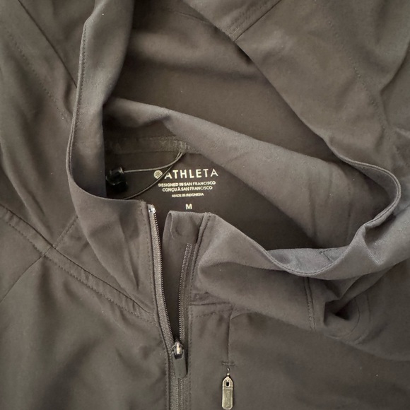 Athleta Black Dash Windbreaker Jacket size M. NWT - Picture 3 of 4